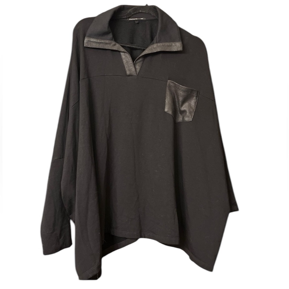 Capote Women’s Oversized Black Top Size M/L EUC
